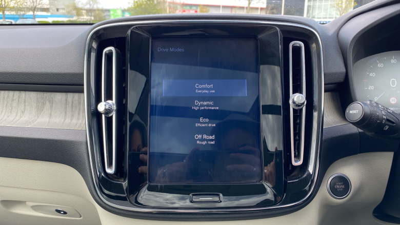 Volvo Xc40 1.5 T3 [163] Inscription Pro 5dr Geartronic Petrol Estate